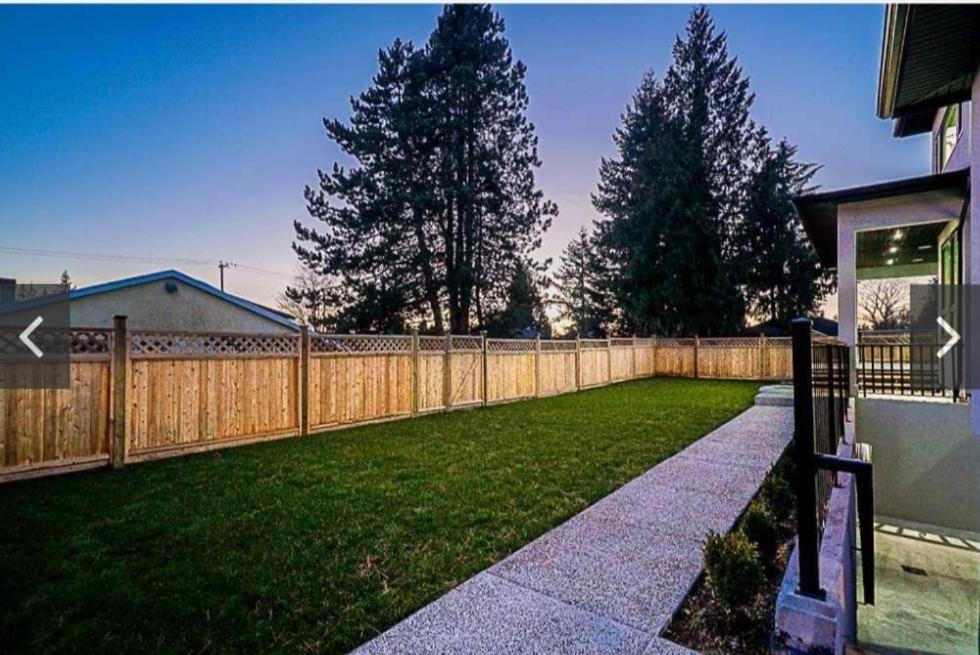 Kim'S Place Surrey Luaran gambar