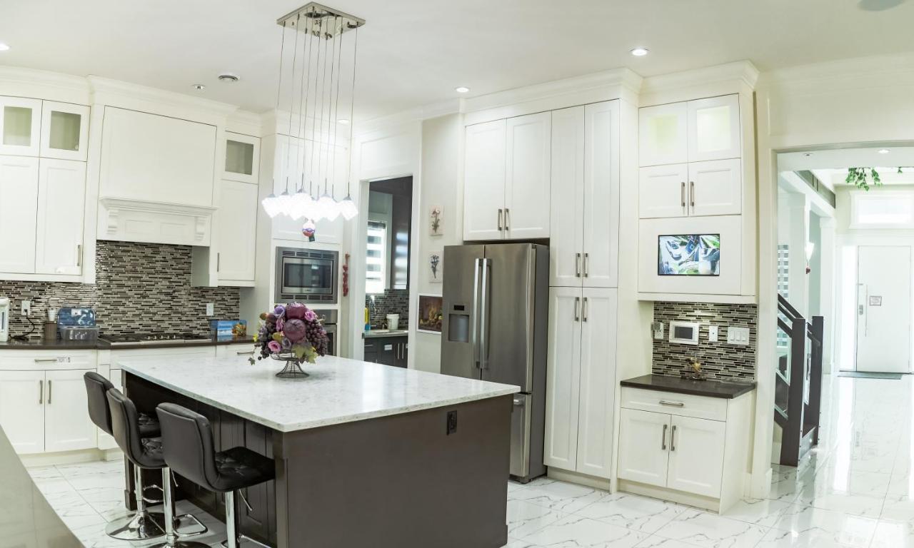 Kim'S Place Surrey Luaran gambar